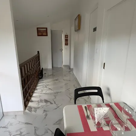 Gabiro Apartment Bondy Exterior photo