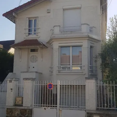 Gabiro Apartment Bondy Exterior photo